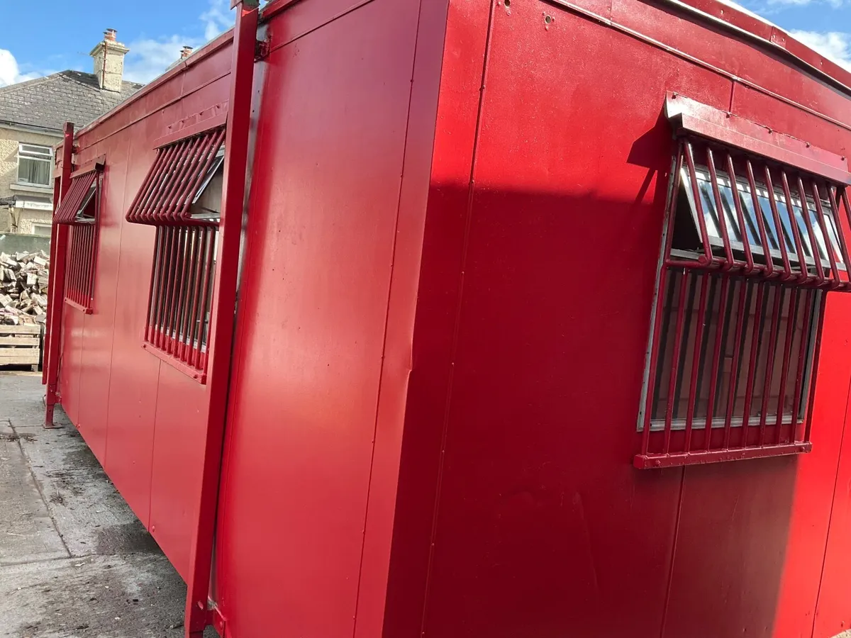Site Canteen /Changing Room - Image 3