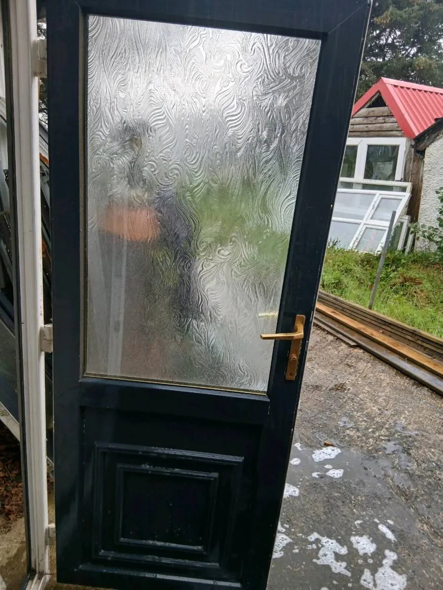 External  wery low door - Image 2