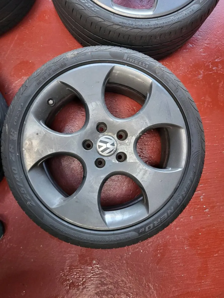 MK5 GOLF GTI Alloy Wheels 18s - Image 4