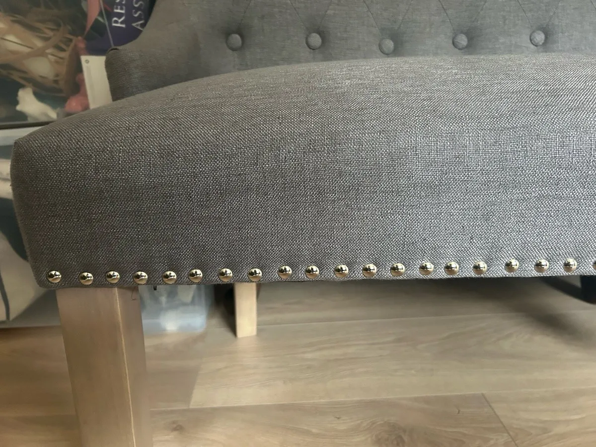 Bench - upholstered with studs - Image 3