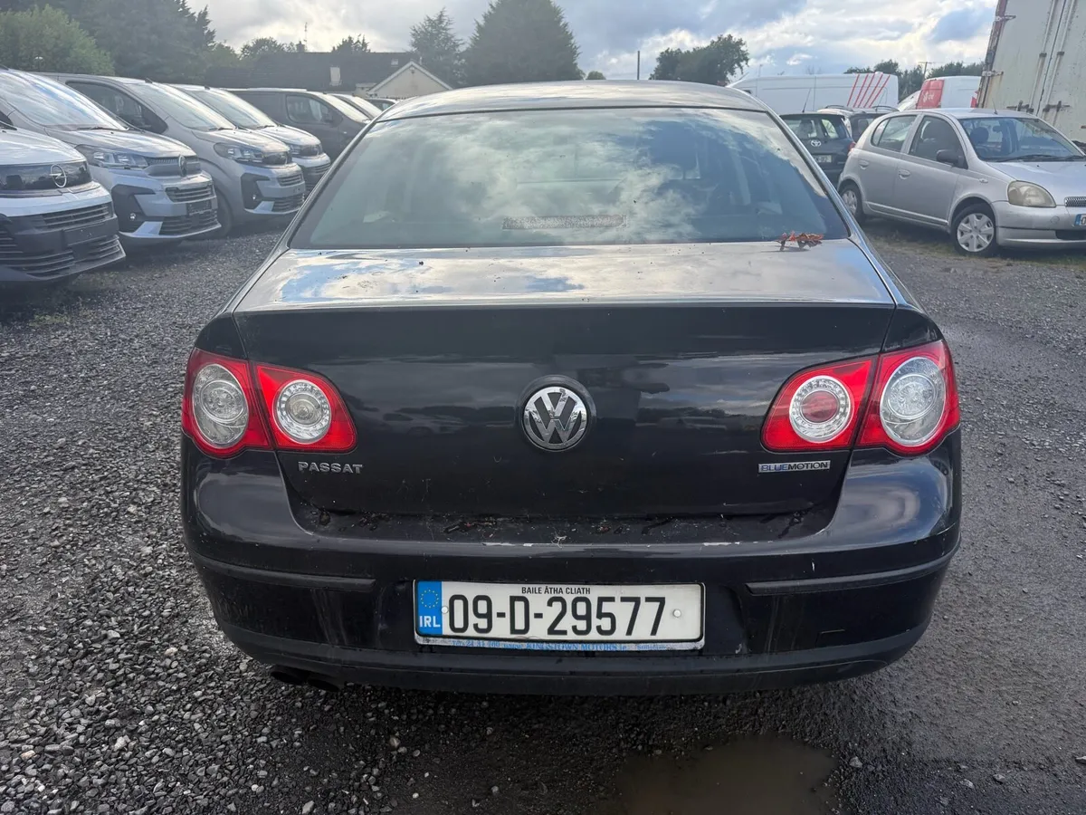 2009 VW Passat Diesel - Image 4