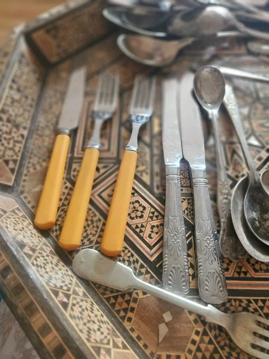 Large Bundle of Epns/Silver Plated Vintage Cutlery - Image 2
