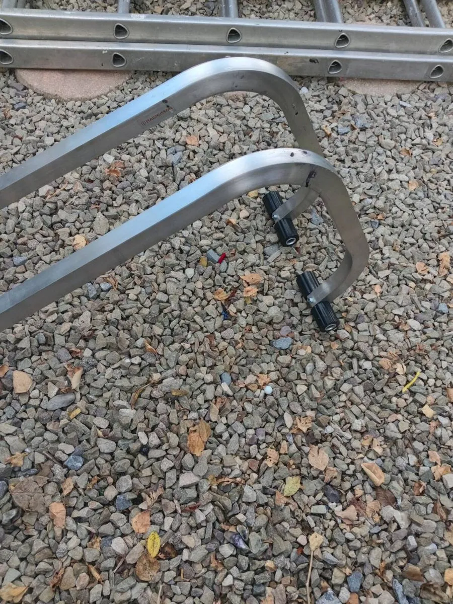 New roof ladder bracket - Image 2