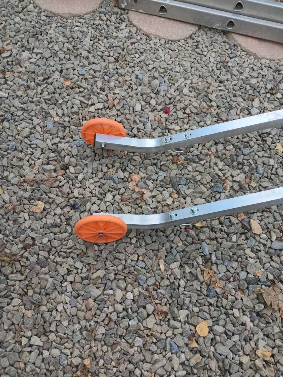 New roof ladder bracket - Image 3
