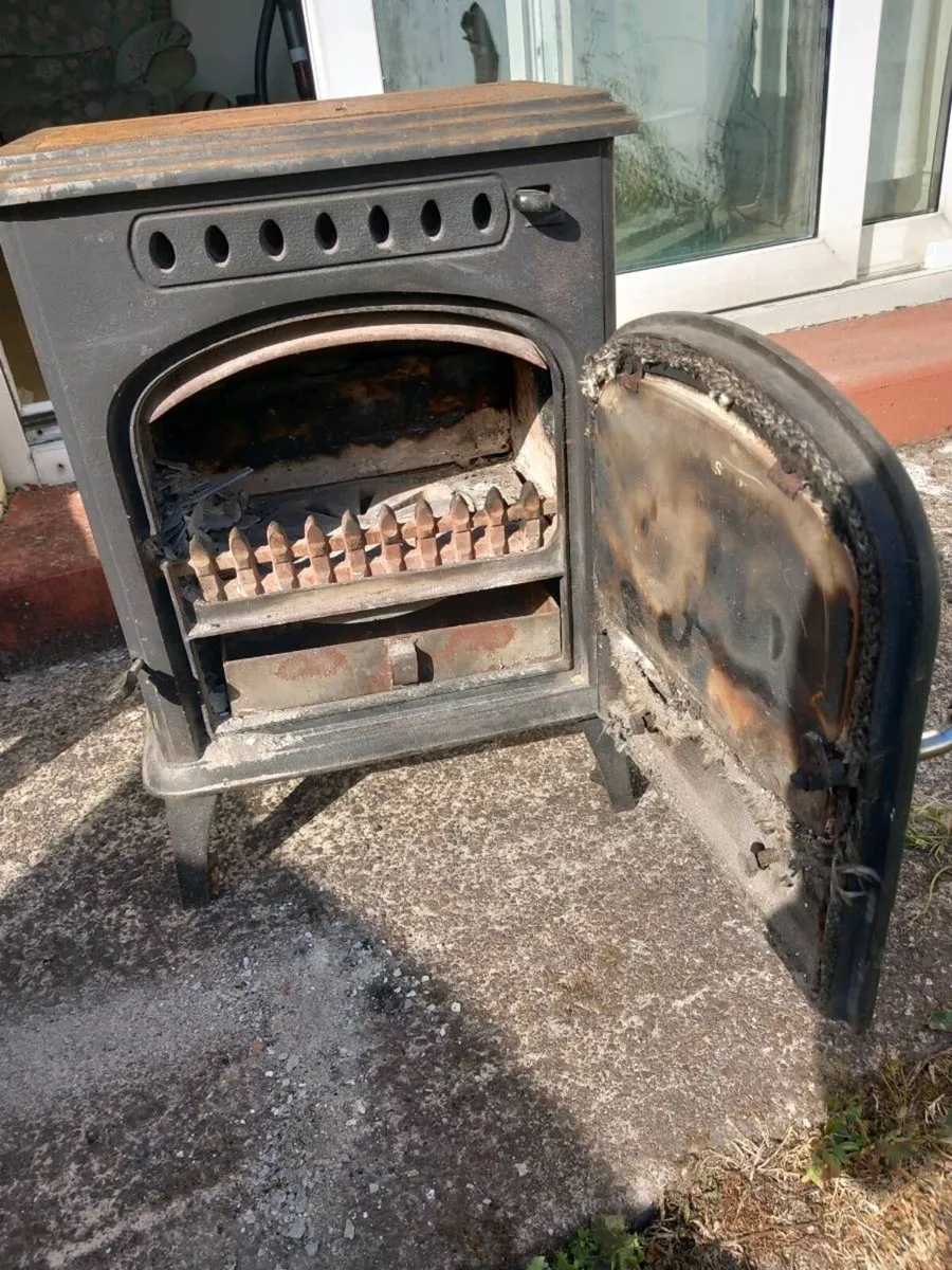 Stanley stove - Image 2
