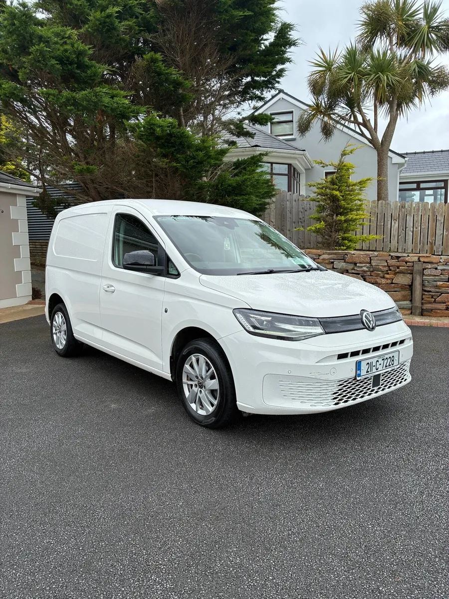 2021 Volkswagen Caddy Cargo EDITION - Image 1