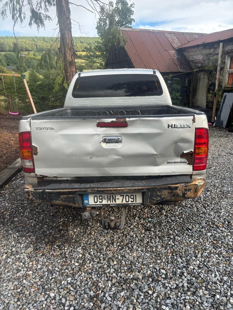 Toyota Hilux - Image 4