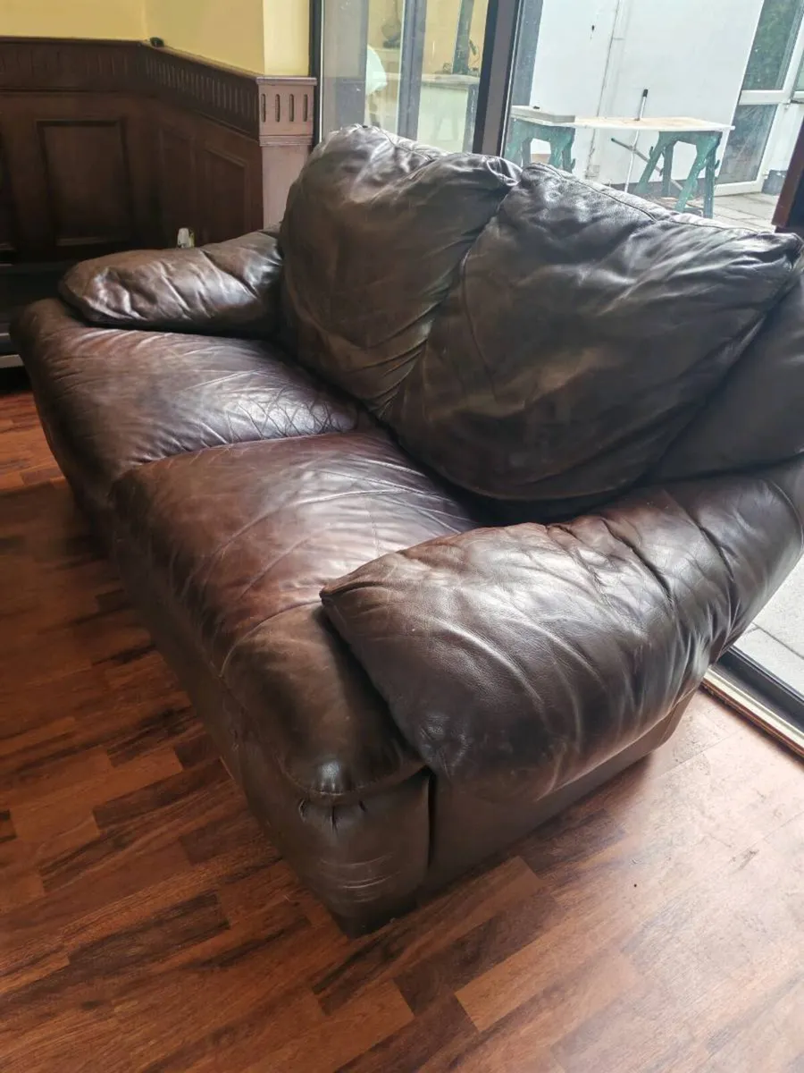 Leather arm chair and 2 seater sofa. - Image 3