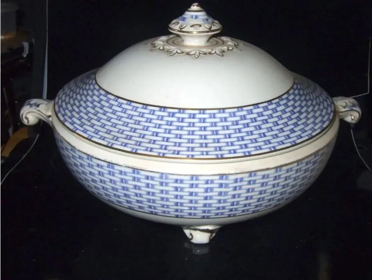 Antique Soho Pottery "Montauban" Blue Basket-Weave - Image 4