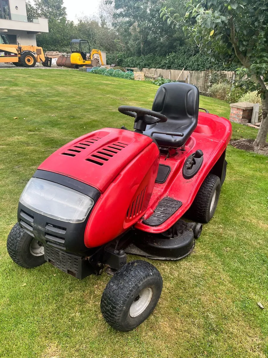 Ride on lawnmower - Image 3