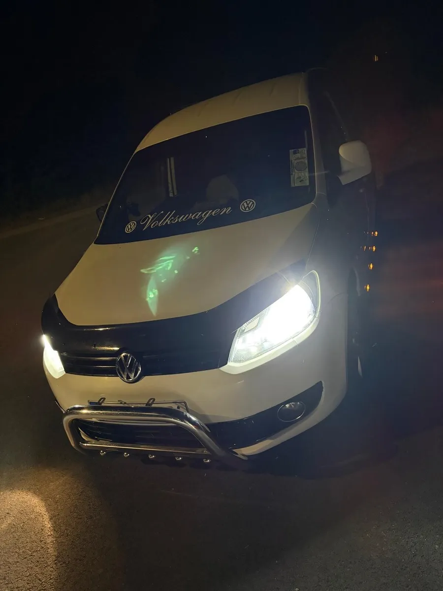 Volkswagen Caddy 2011 - Image 3