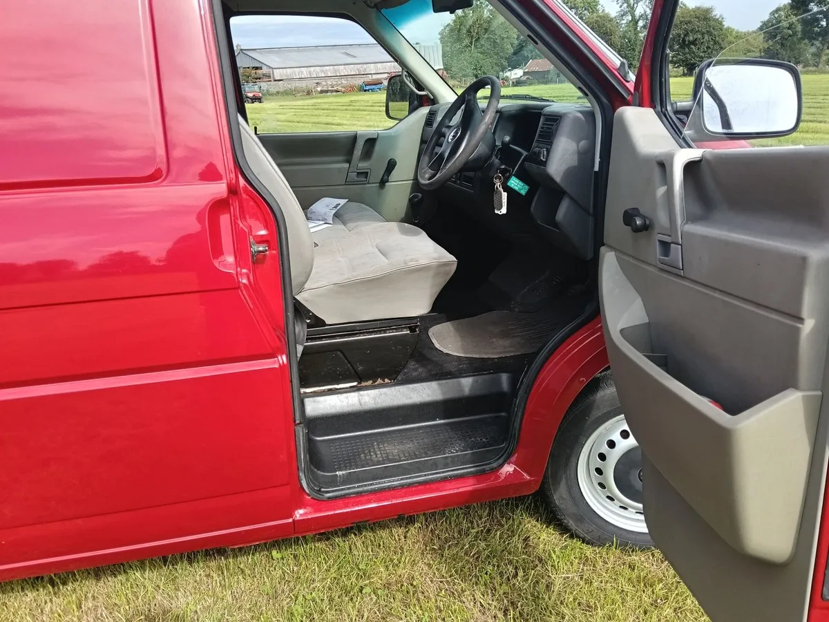 Van - Image 4