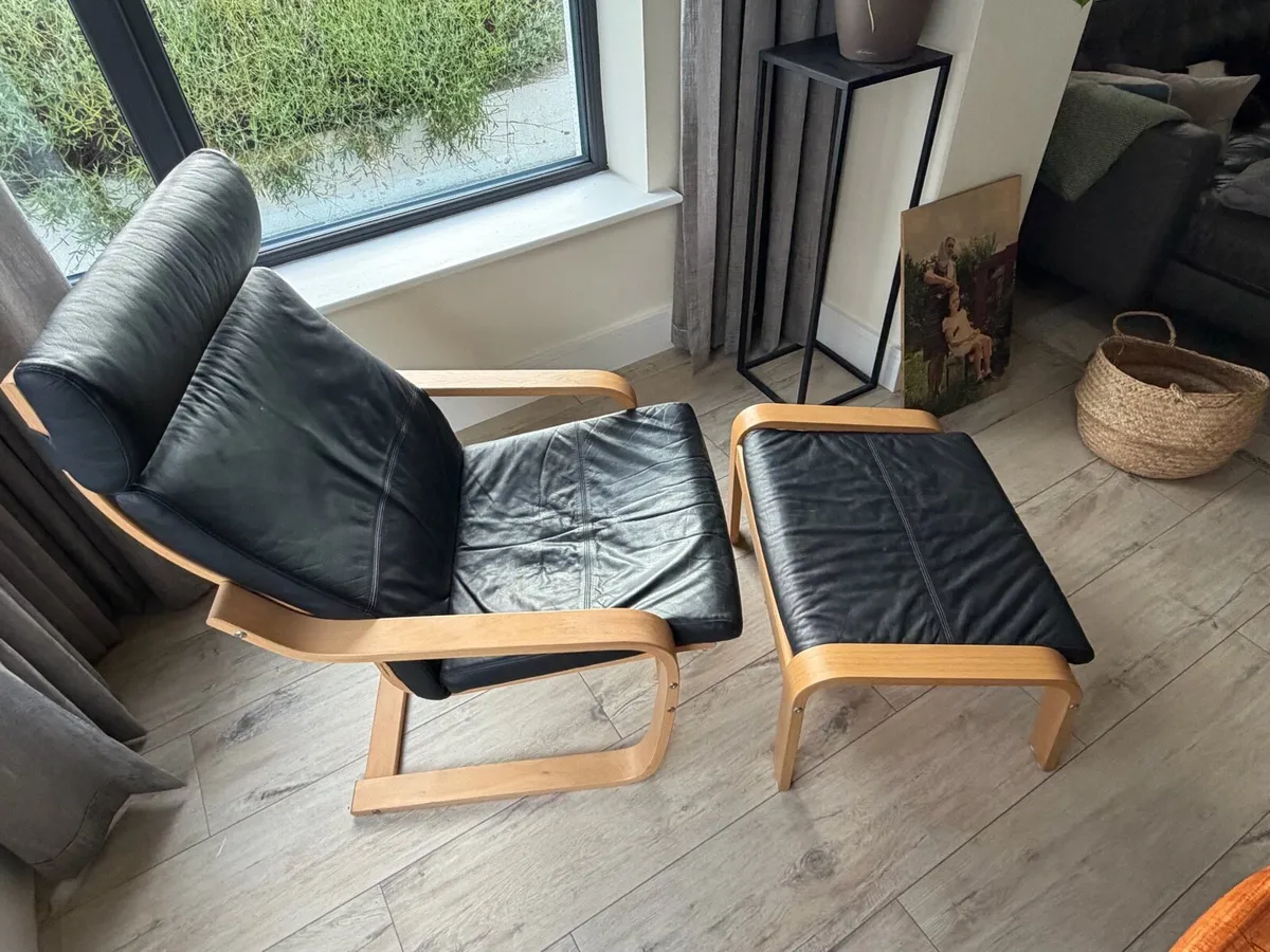 Reading chair - Image 1