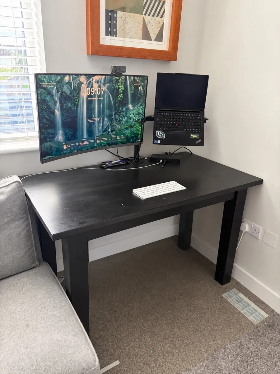 Desk - Image 2