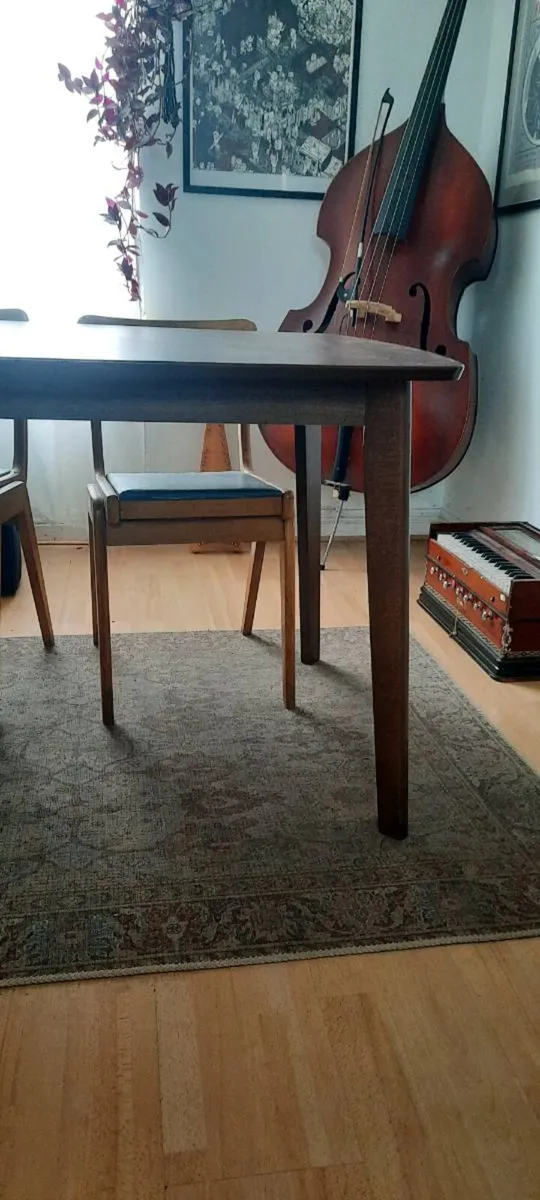 Dining table - Image 2