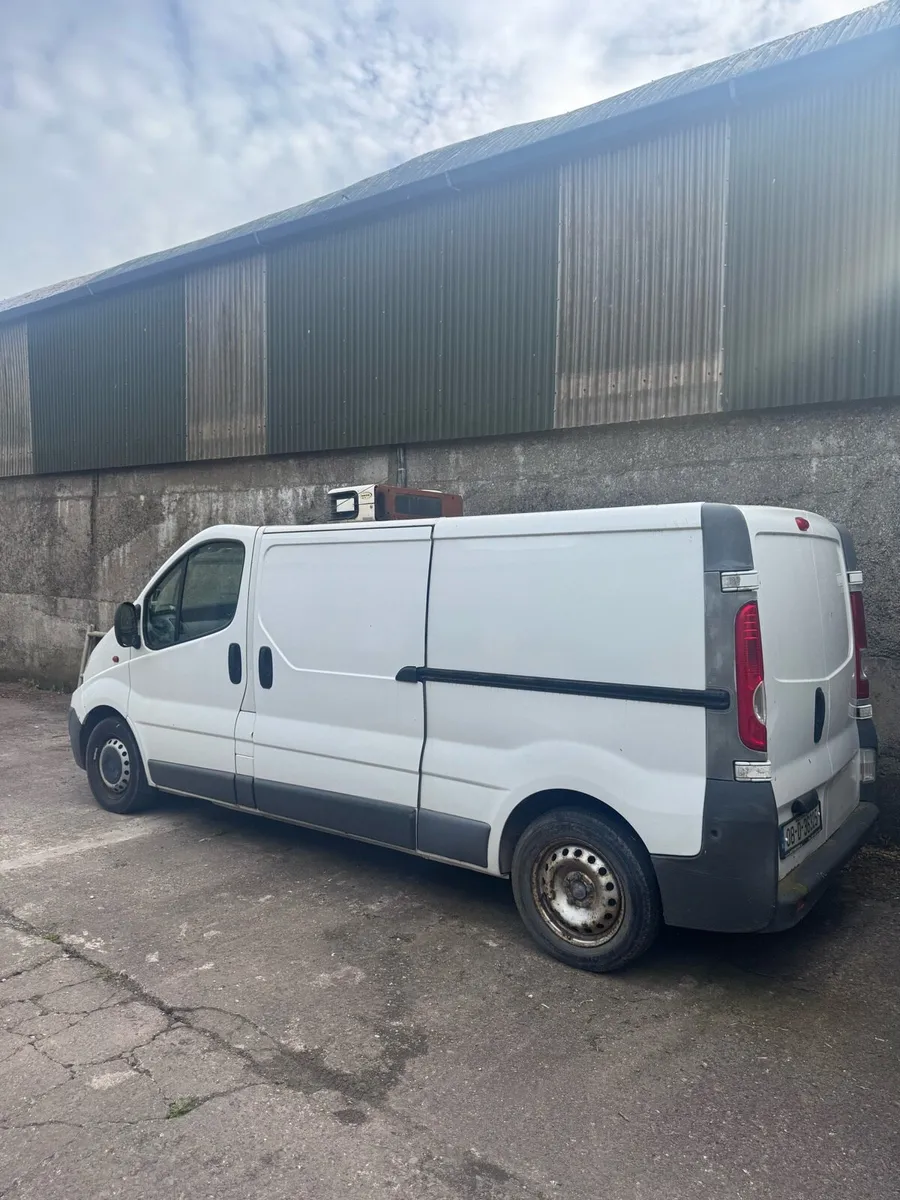 Renault Trafic - Image 2