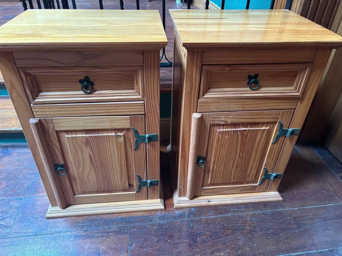 Bedside Lockers