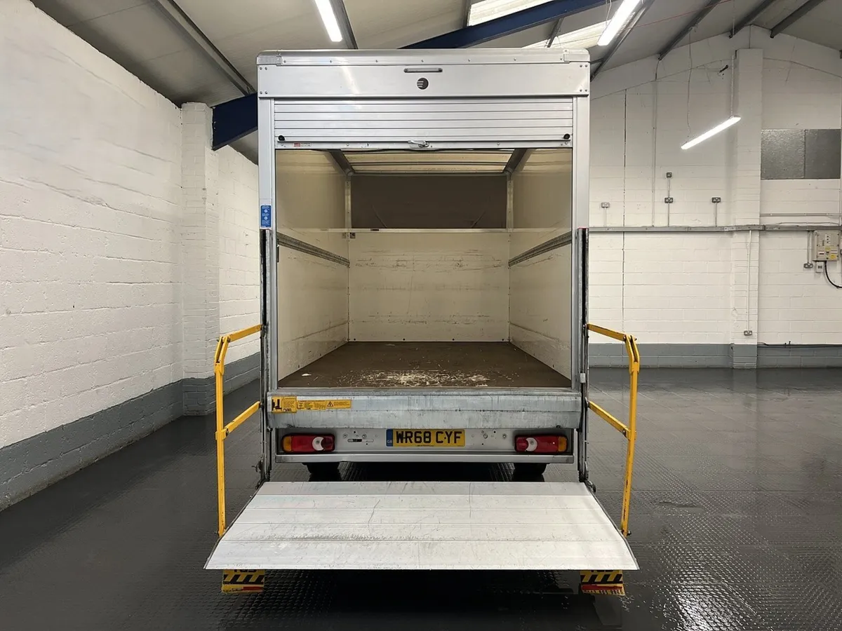 2018 Vauxhall Movano Luton Box Van - Image 2