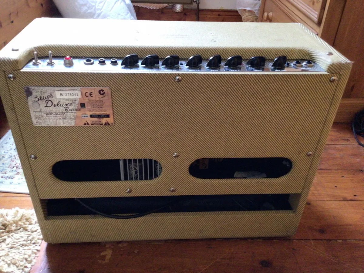 Guitar amplifier - Image 2