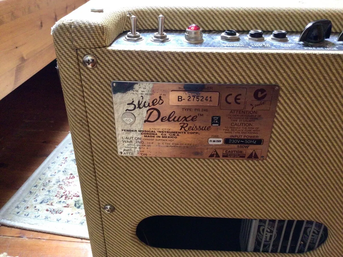 Guitar amplifier - Image 3