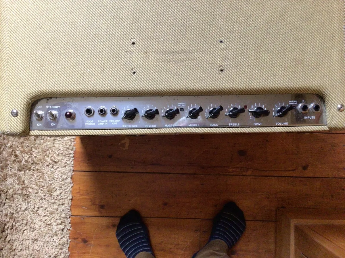 Guitar amplifier - Image 4