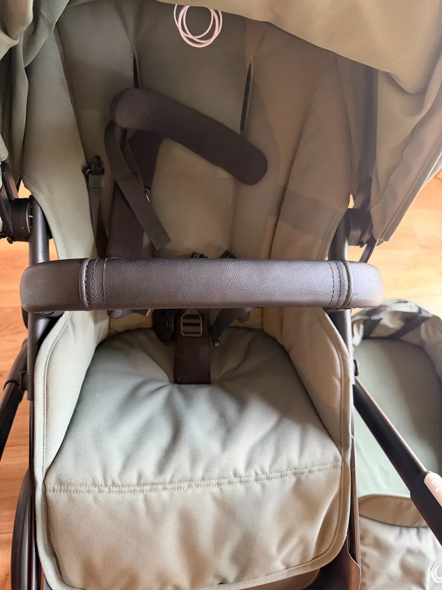 Bugaboo Fox 3 Pushchair With Carrycot, Forest Gree - Image 3