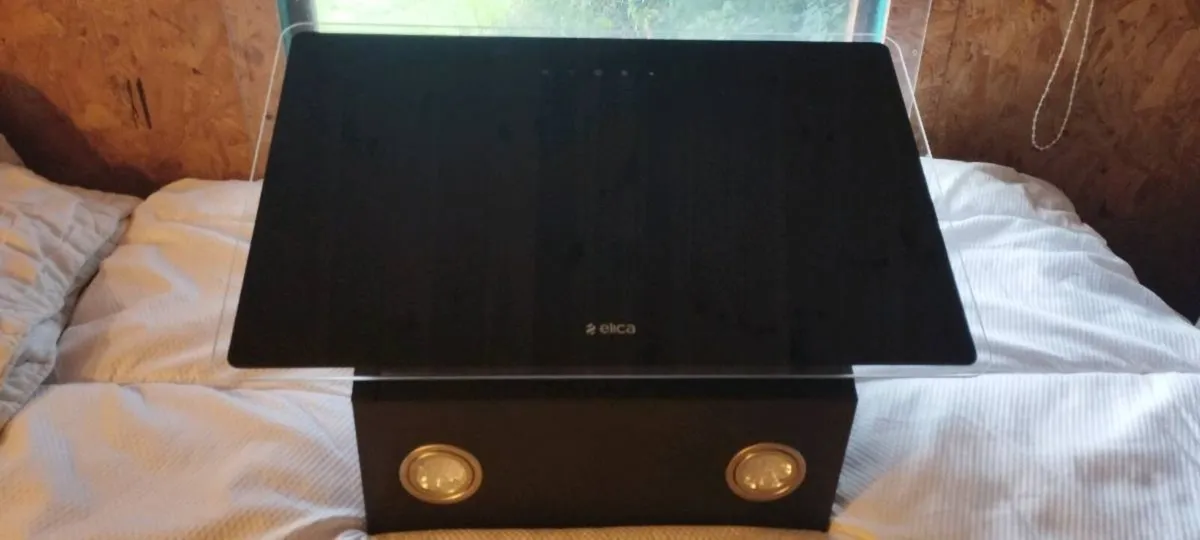 Elica Shire extractor hood brand new - Image 1