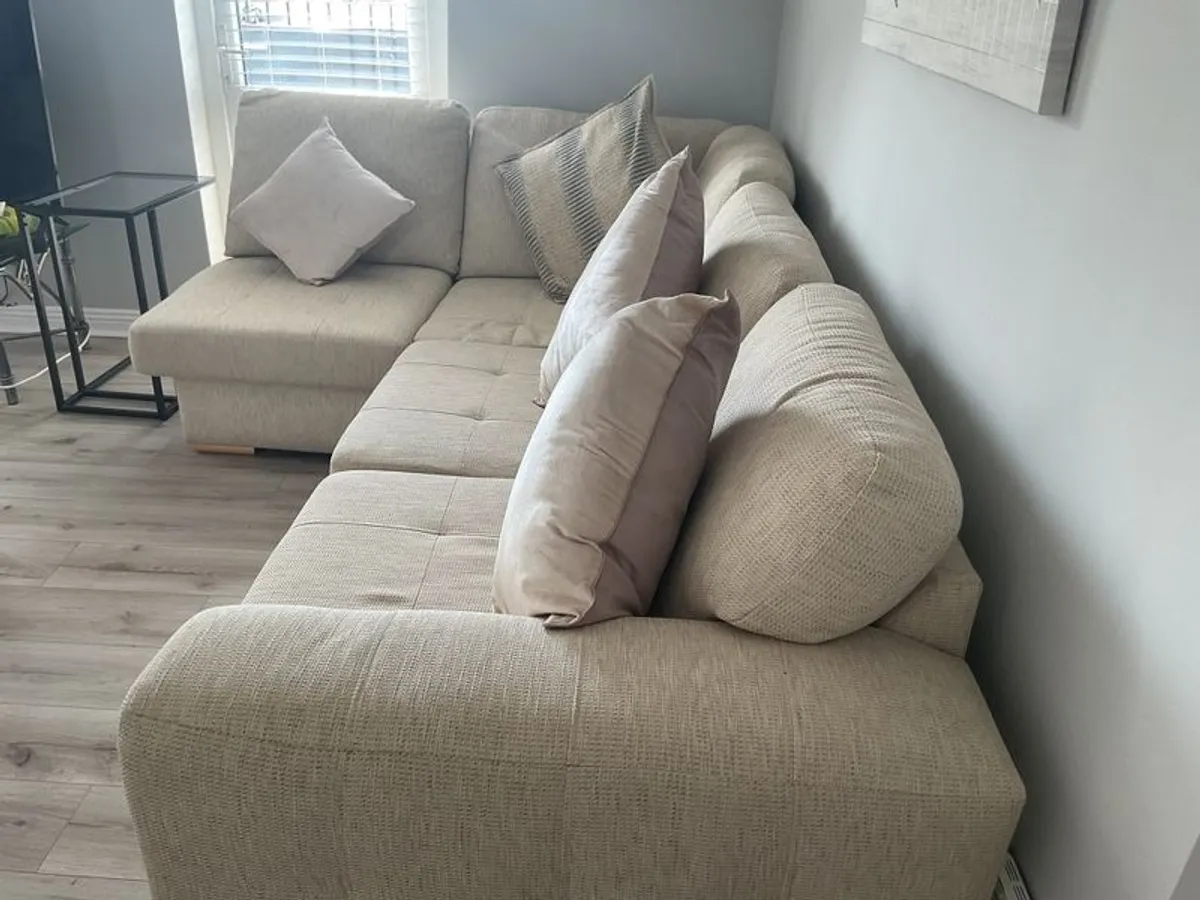 Sofa - Image 3