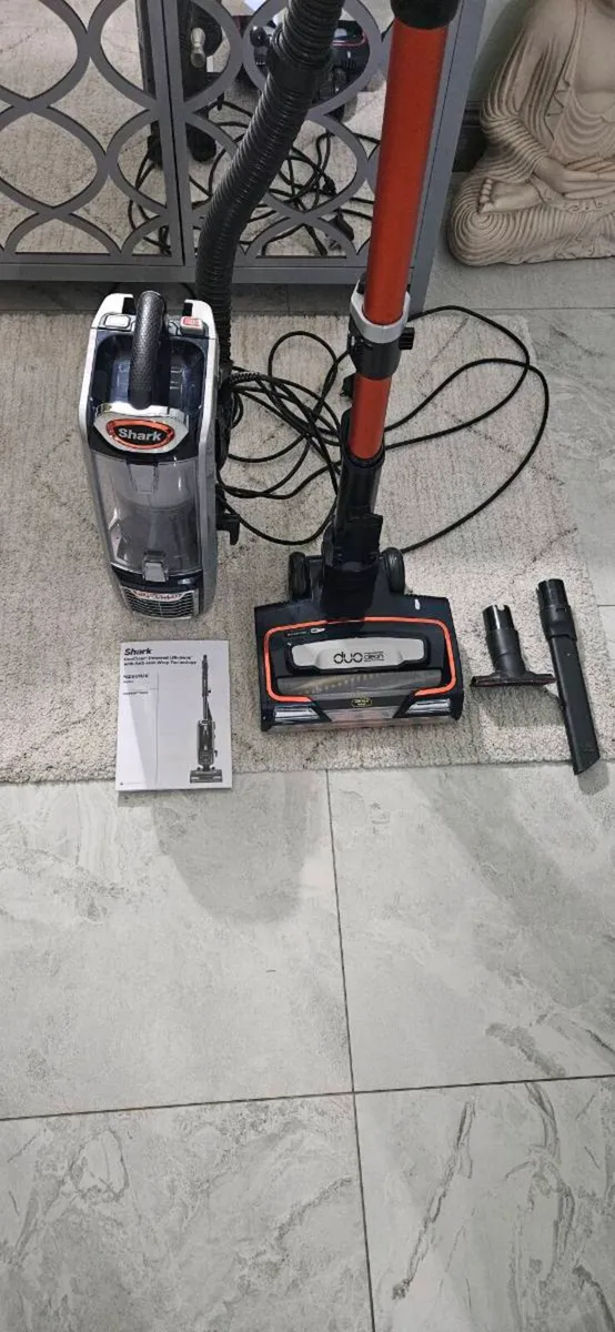 Shark  upright  vacuum cleaner - Image 1