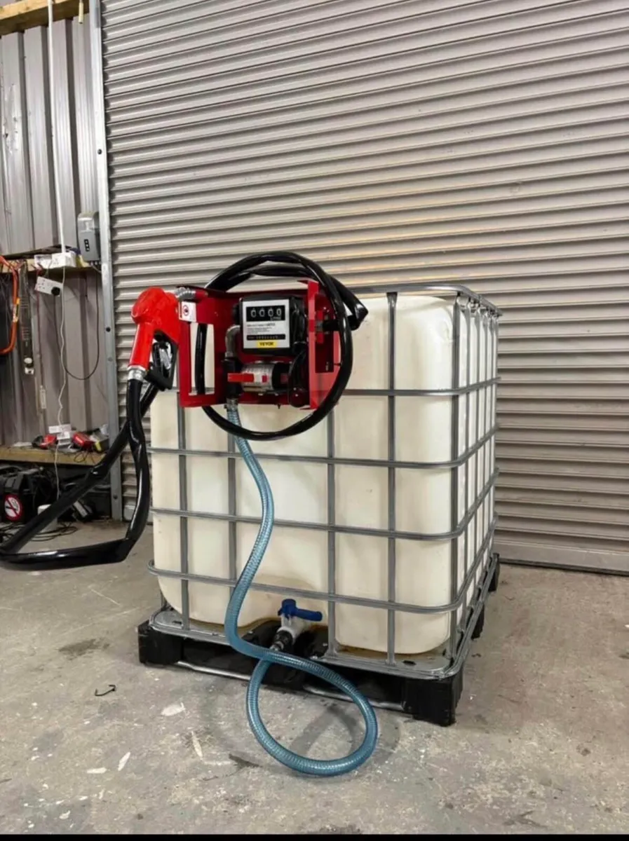 IBC tank (1000L) with fuel pump and meter. - Image 1