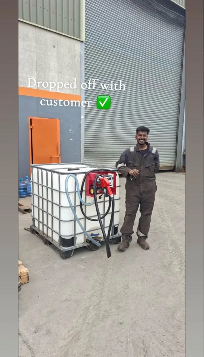 IBC tank (1000L) with fuel pump and meter. - Image 4