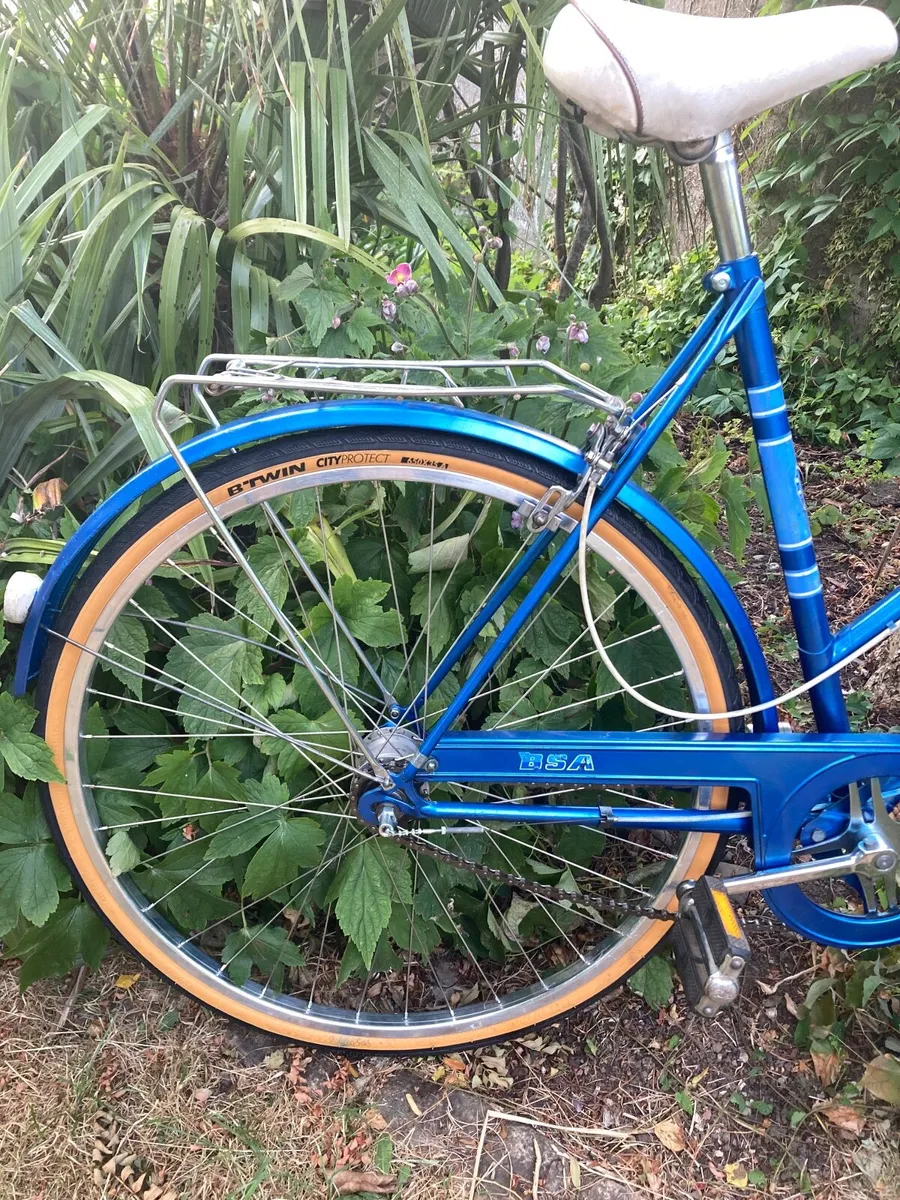 Vintage BSA Bike - Image 2