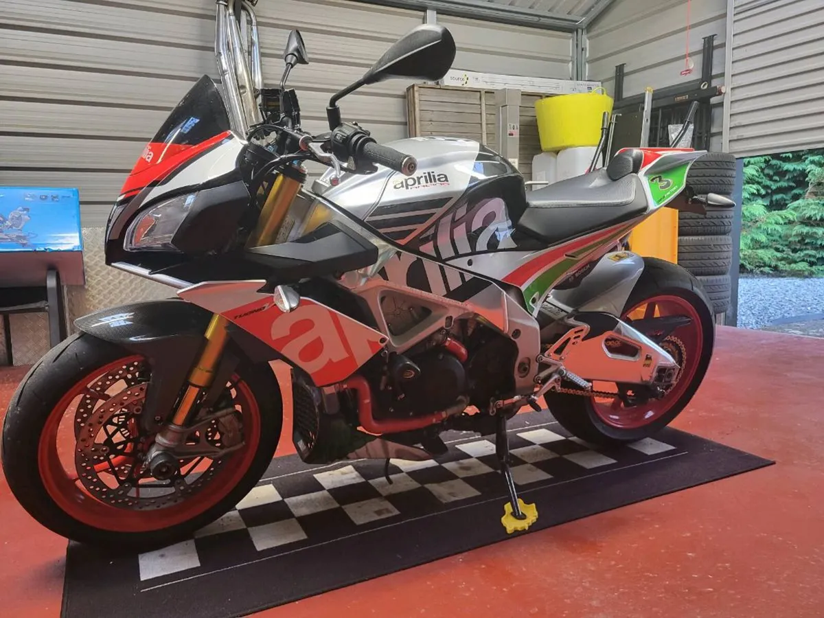 Aprilia Tuono V4 - Image 3