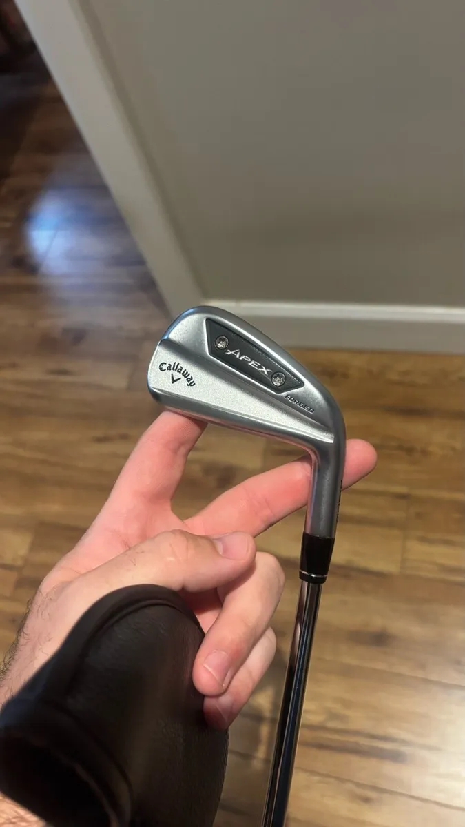 Callaway Apex Ai200 iron set 4-PW - Image 1