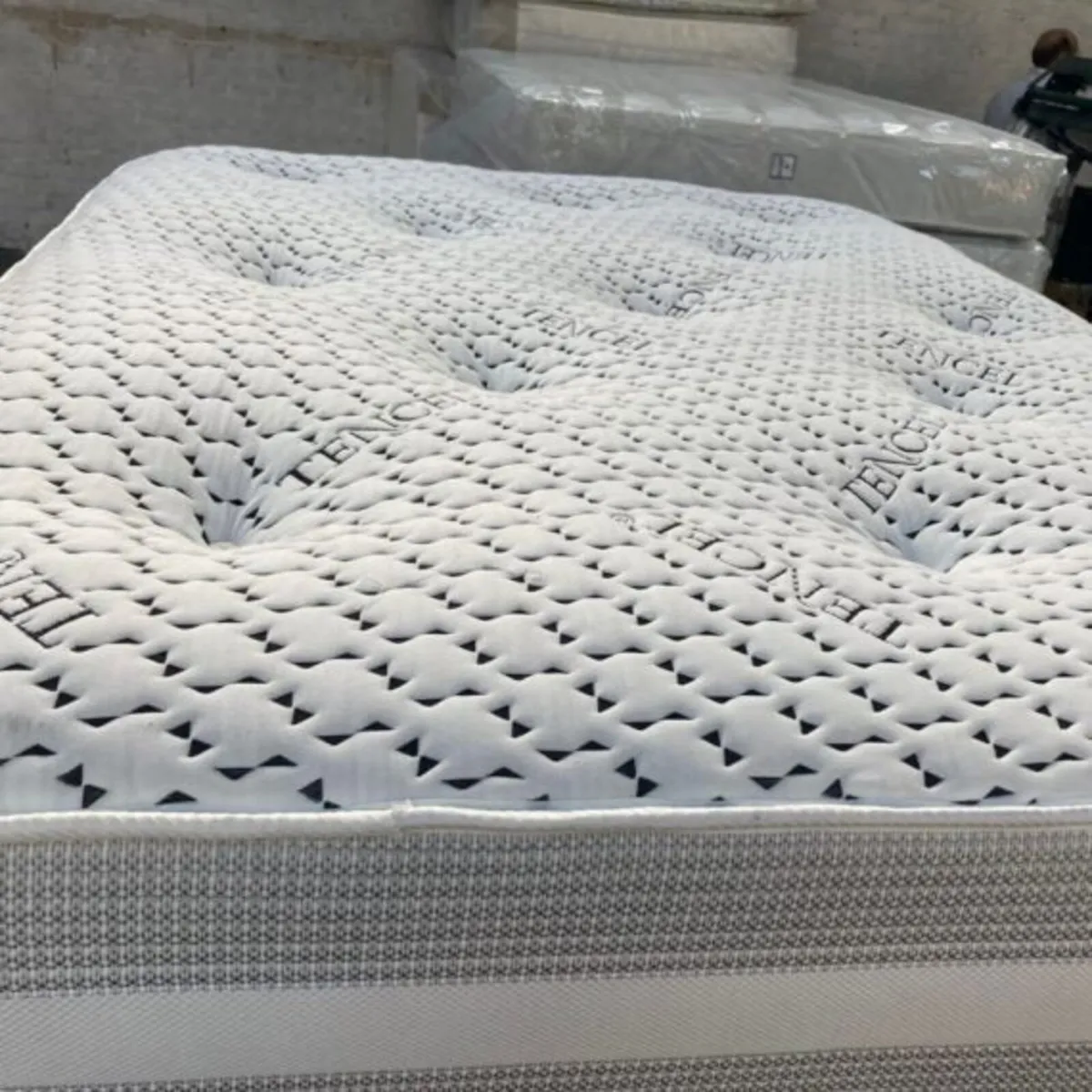 2000 Ruby Pocket Spring Mattress - Image 1