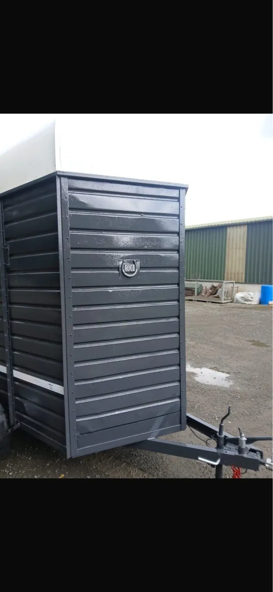 Horse box - Image 4