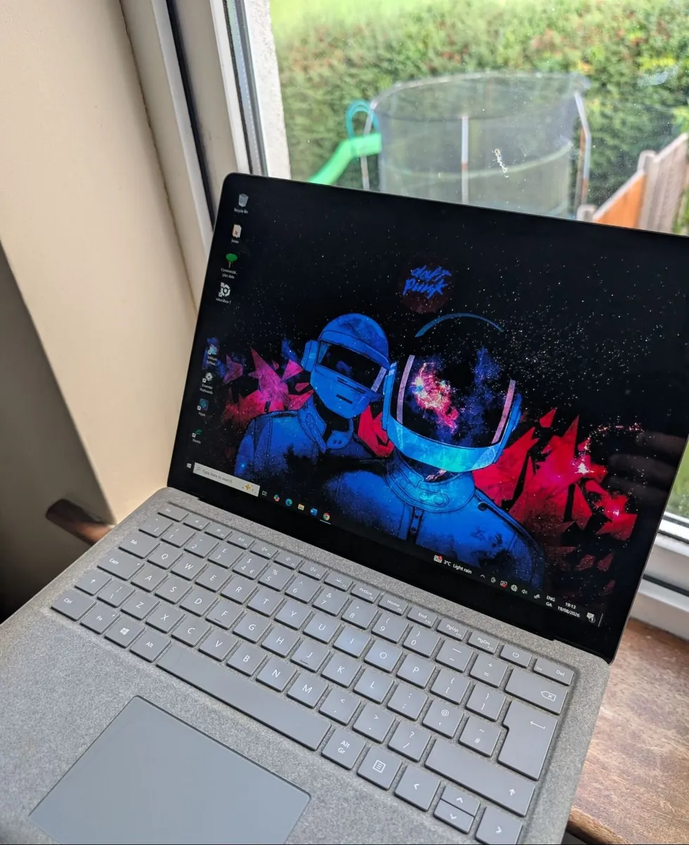 Microsoft Surface Laptop - 13.5" PixelSense Touc - Image 4