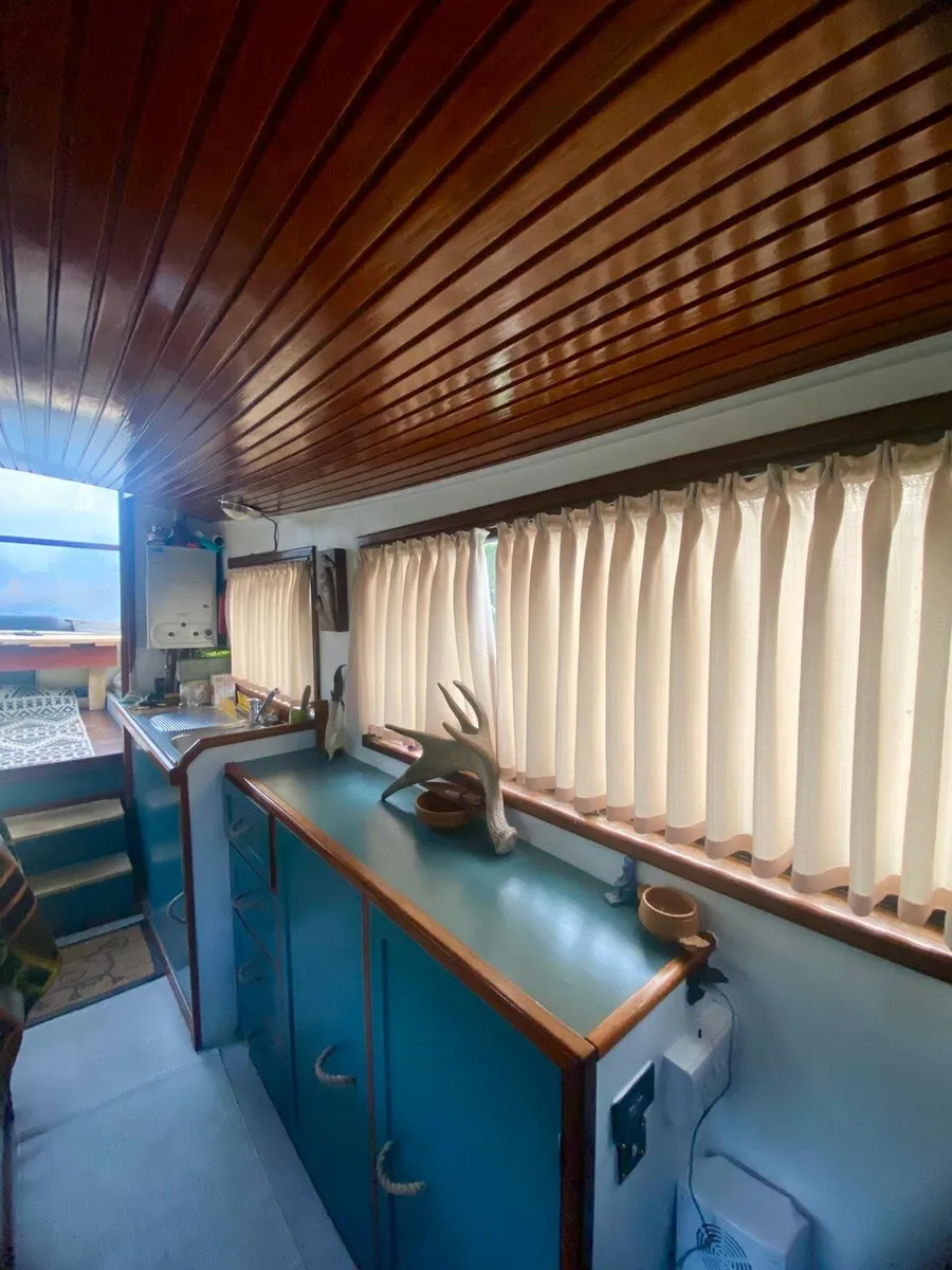Dutch Barge - Image 1