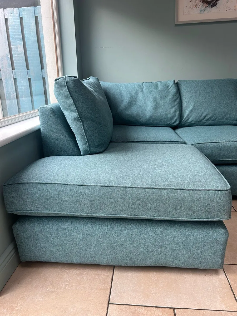 L shaped Couch for sale - Image 3
