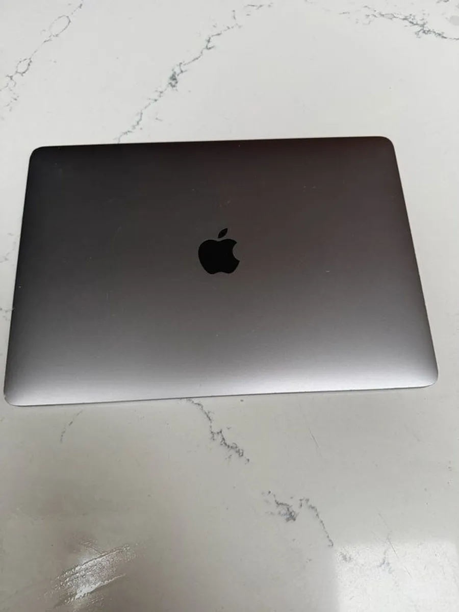MacBook Pro - 13.3" - Image 2