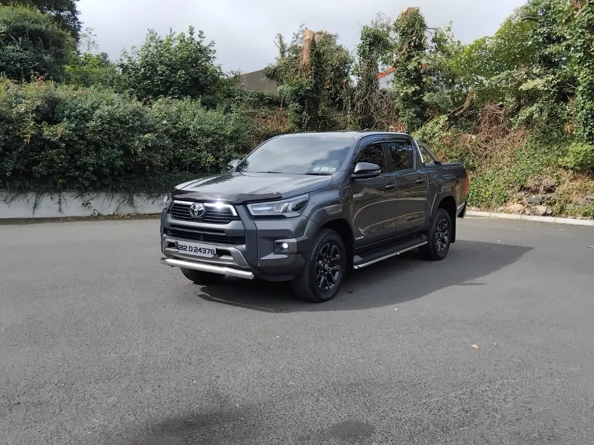 2021 hilux invincible no vat - Image 1