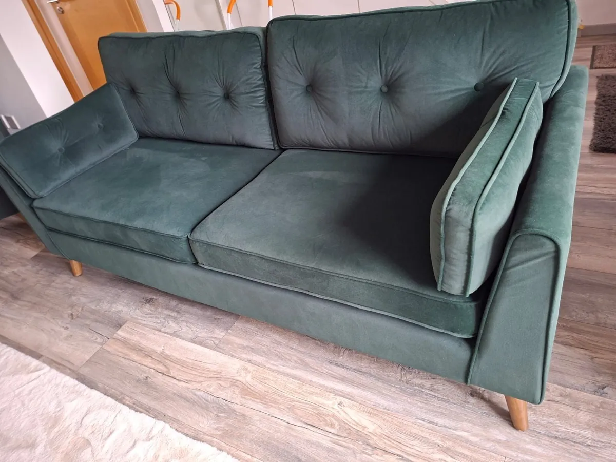 Couch and chairs - Image 3