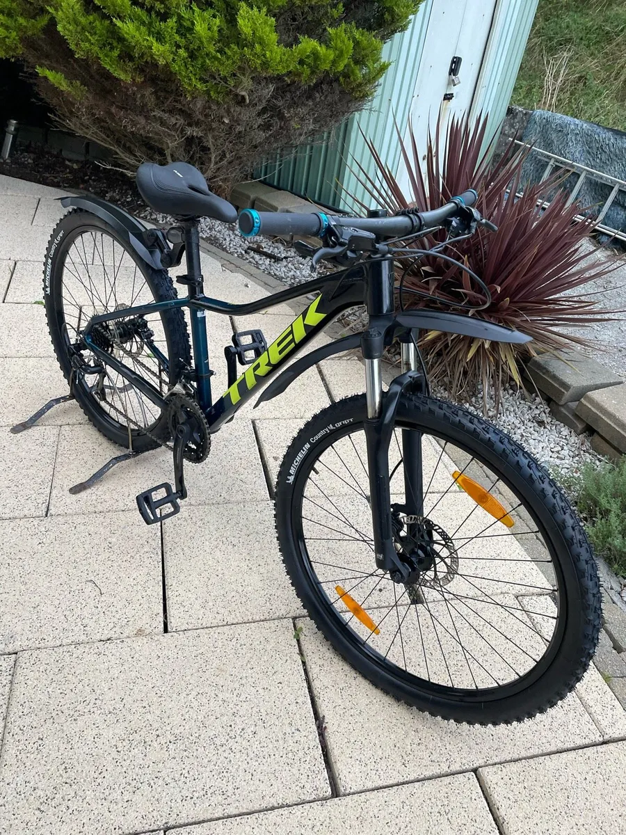 Trek Marlin 5 - Image 1