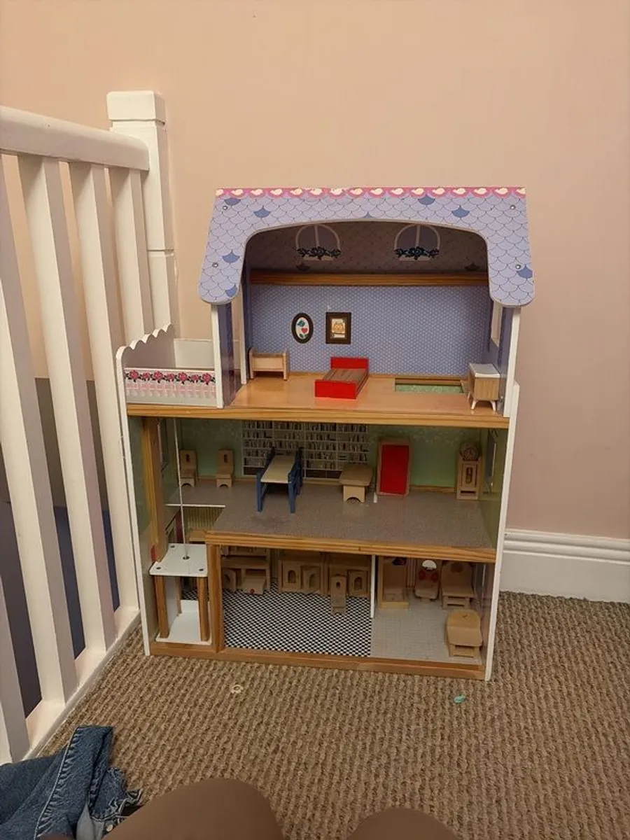 Doll House - Image 1