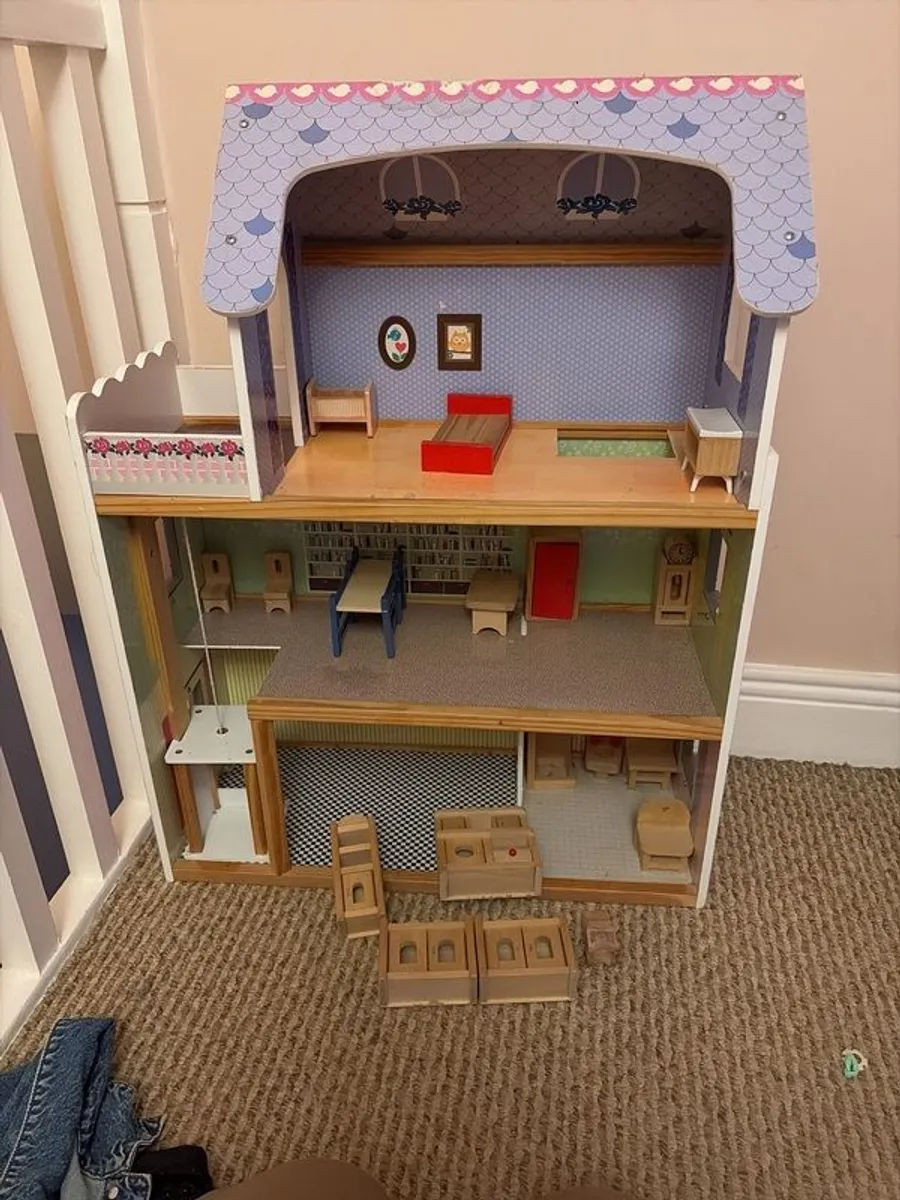Doll House - Image 2
