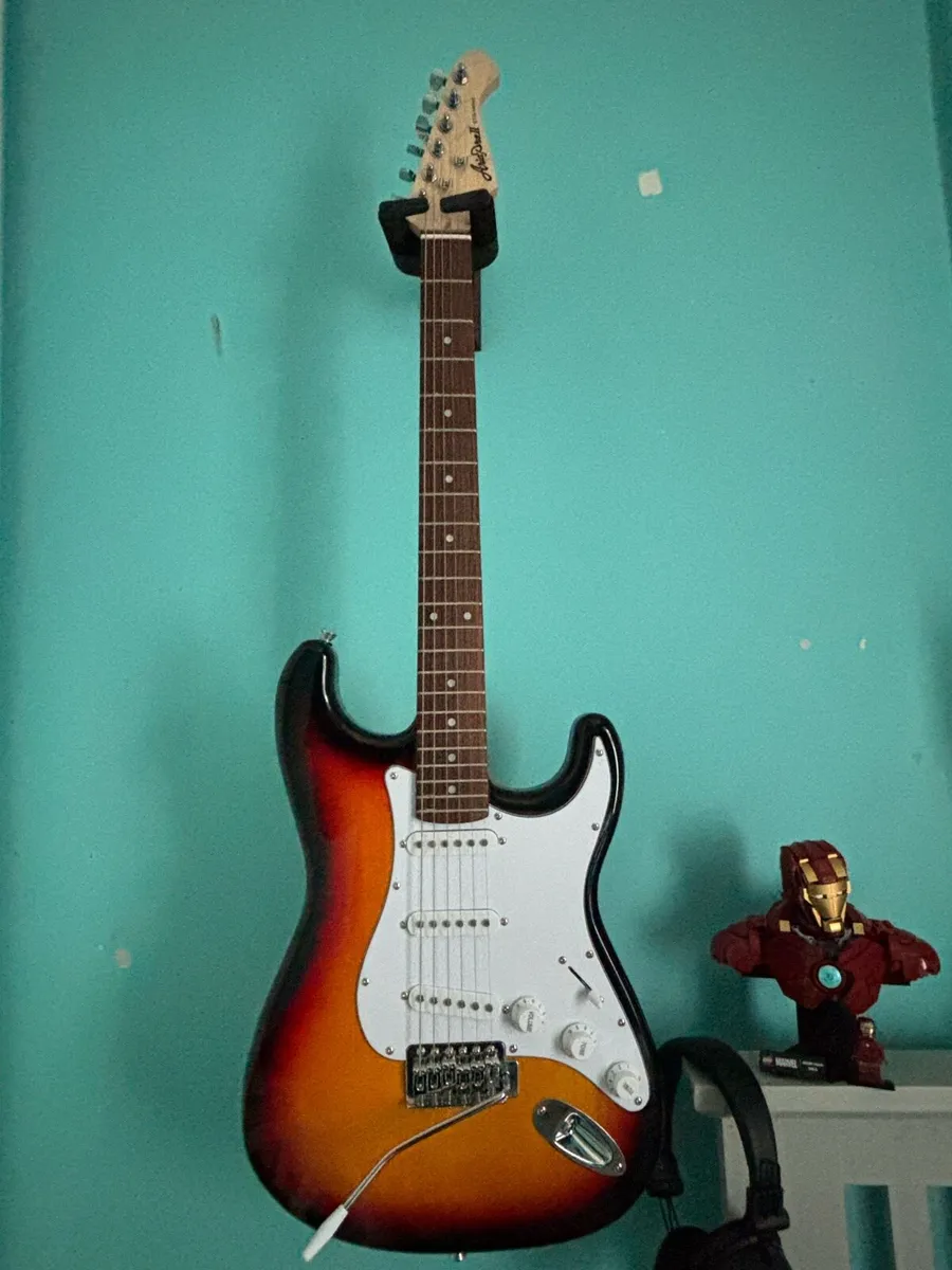Electric Guitar for sale - Image 1
