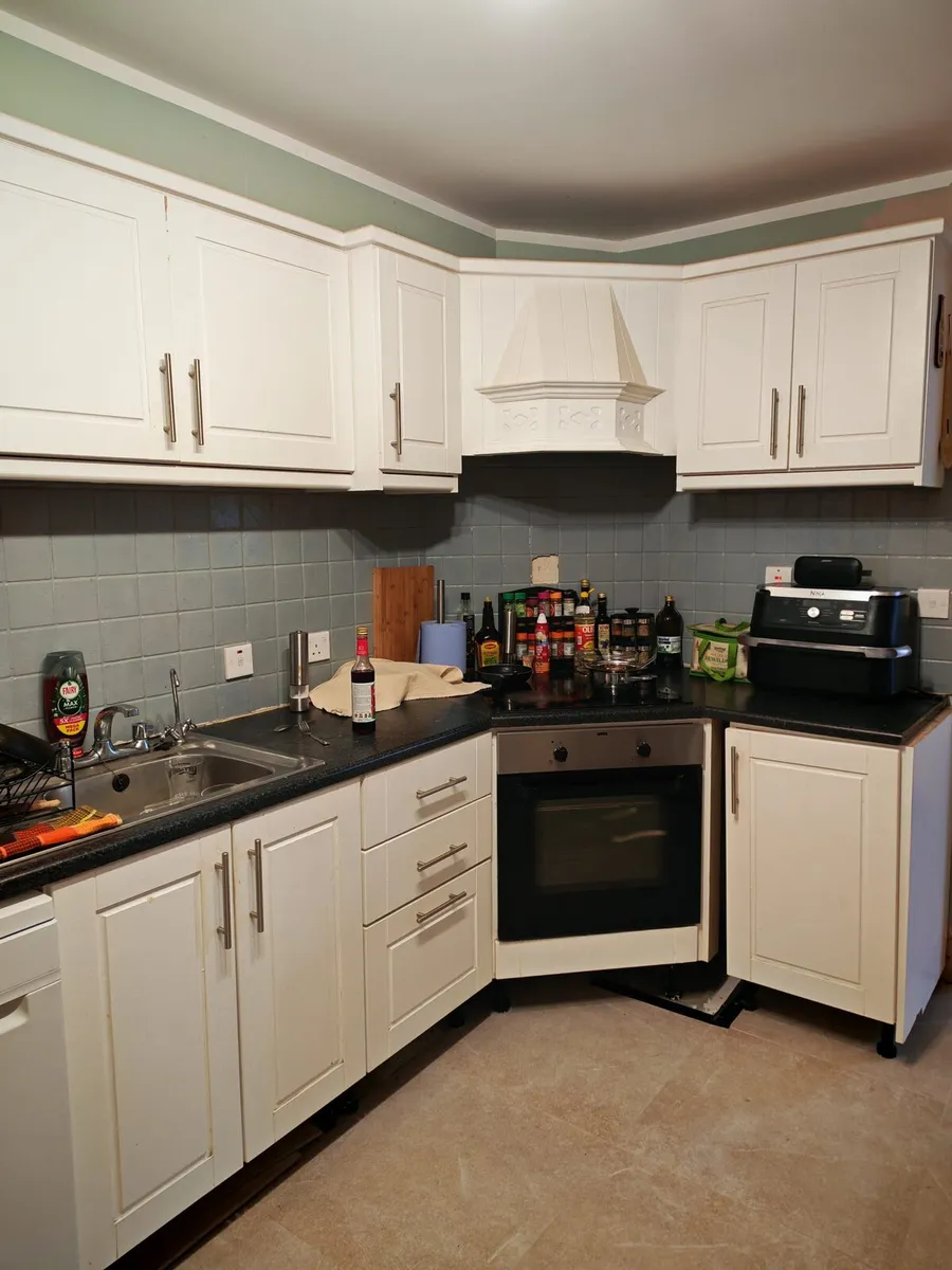 Kitchen furniture - Image 2