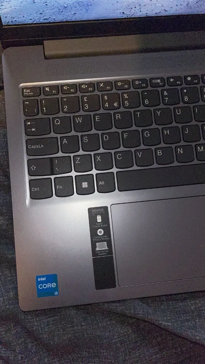 Laptop - Image 2