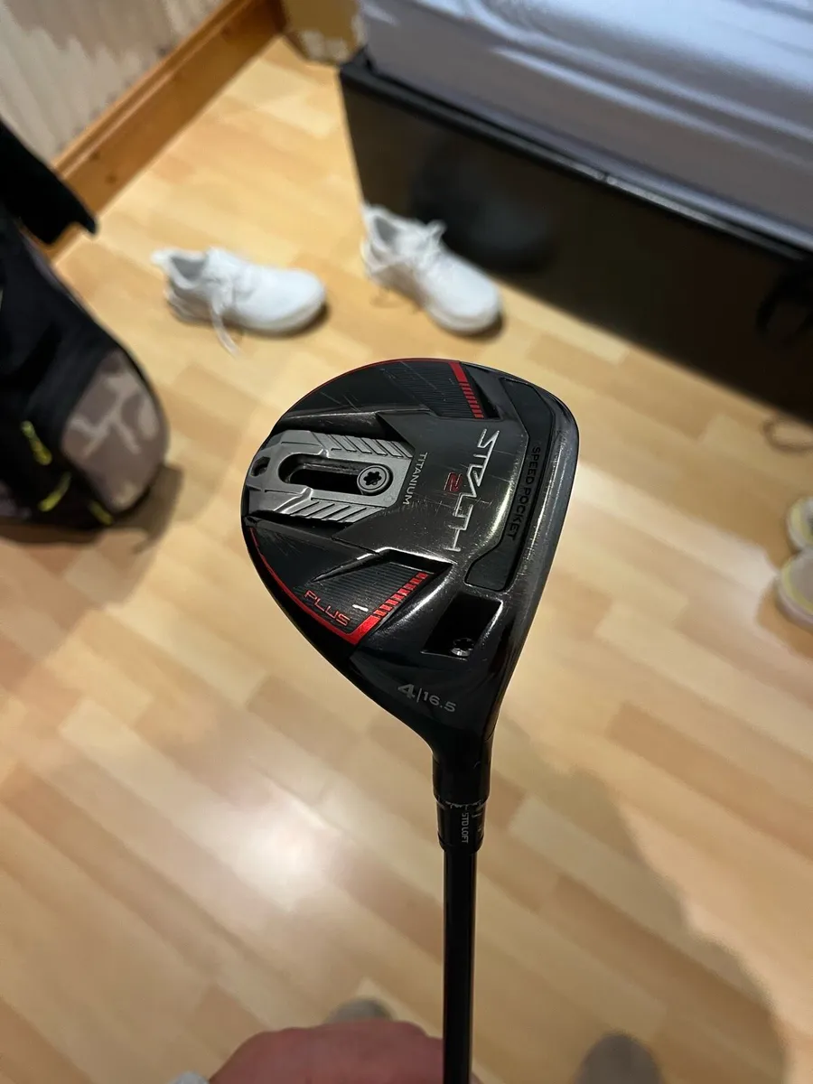 Taylormade Stealth 2 plus 4 wood - Image 1