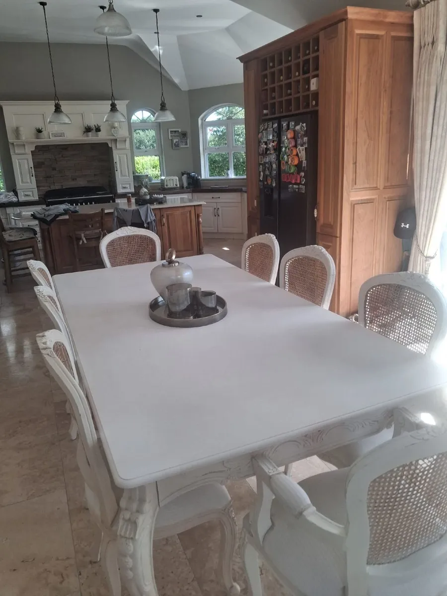 French syle dining kitchen table & chairs - Image 4